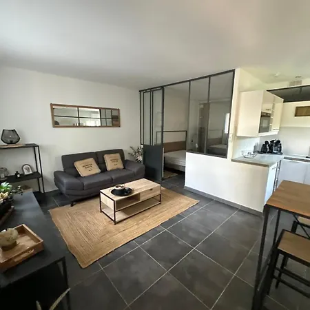 Les De L'etang Gæstehus 3*